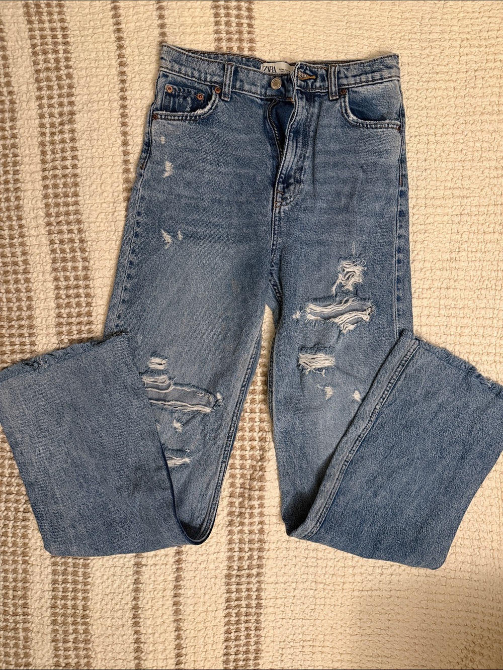 Zara hight rise Blue Distressed Straight-Leg Jeans